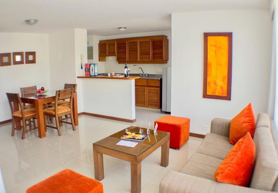 Portal Del Rodeo Apartahotel Medellín Exterior foto